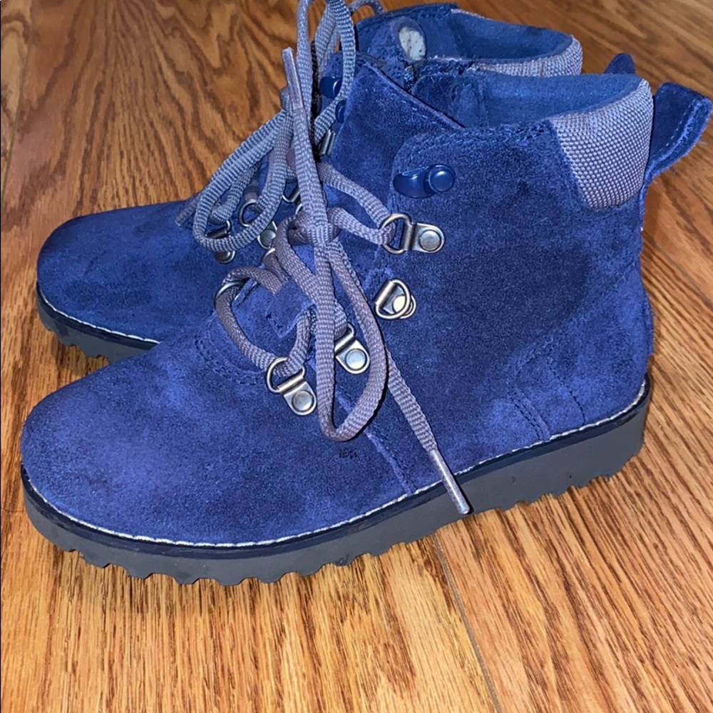 Ugg’s size 13c